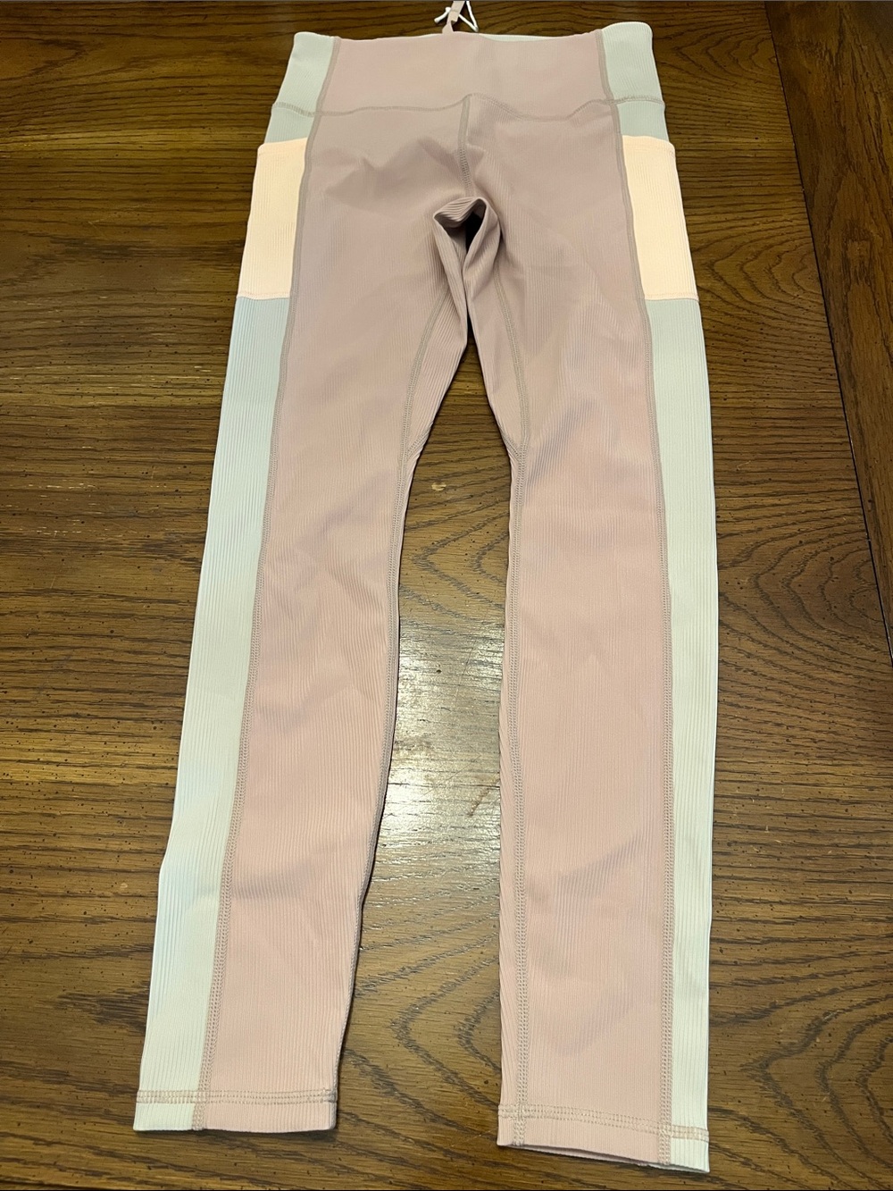 Relay‎ Kayla Pocket Leggings, size medium, new with tags